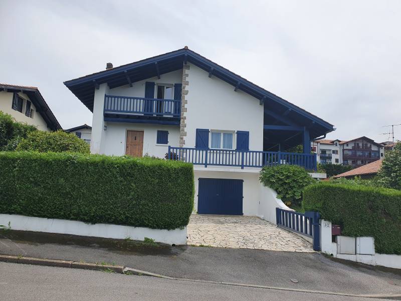 Vente MaisonsVillas HENDAYE 64700 MAGNIFIQUE MAISON AVEC UNE